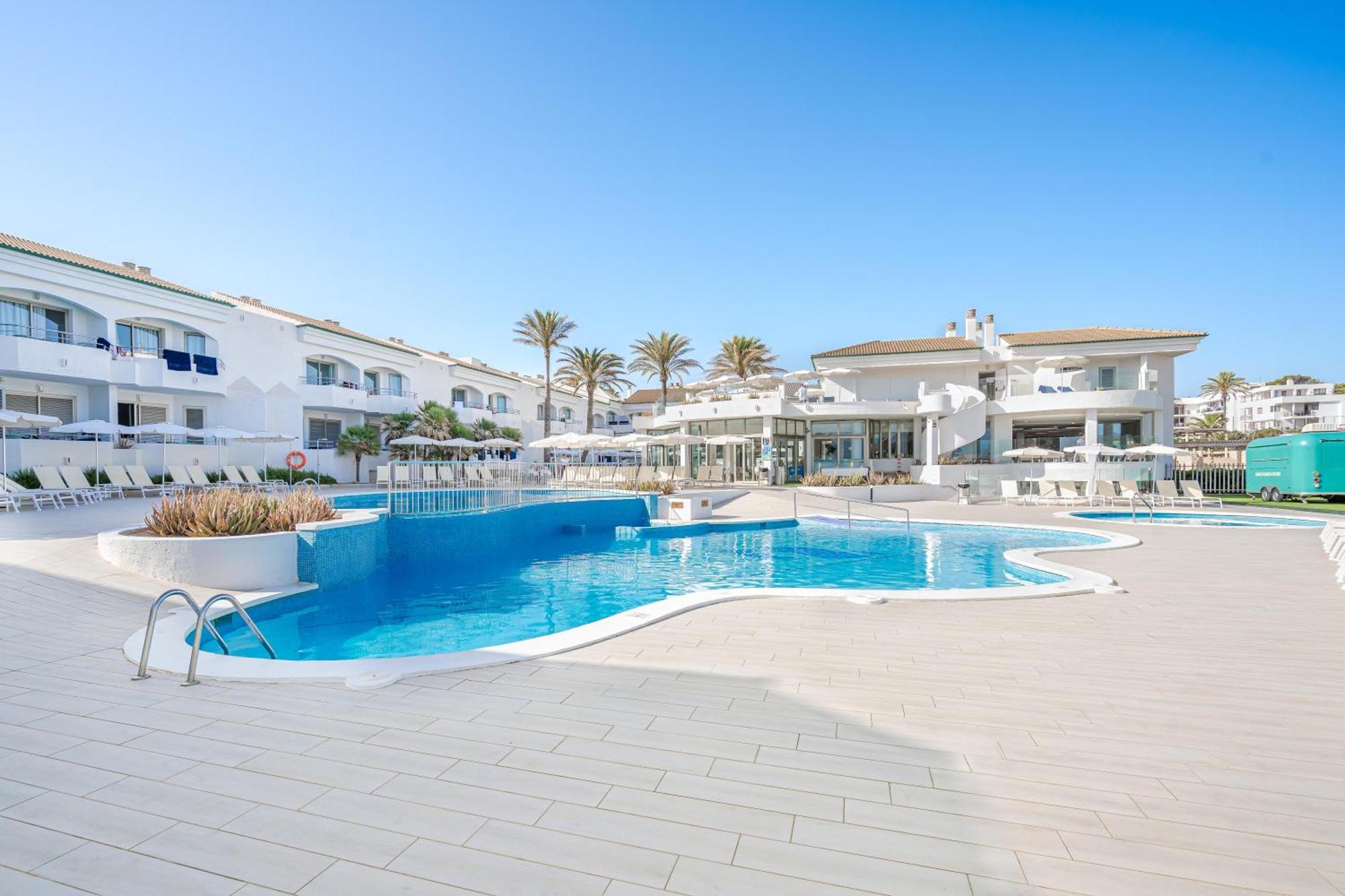 Thb Guya Playa Hotel Cala Ratjada  Exterior photo